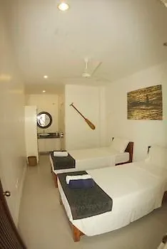 Resort Evolution Dive And